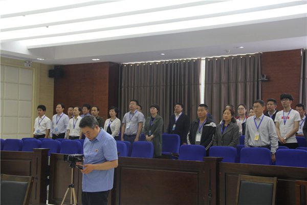 京山法院邀请县纪委监委干部和企业员工旁听职务犯罪案件庭审  .jpg 京山法院邀请县纪委监委干部和企业员工旁听职务犯罪案件庭审  .jpg